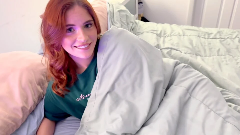 Stepsister Victoria Caught Masturbating on Webcam